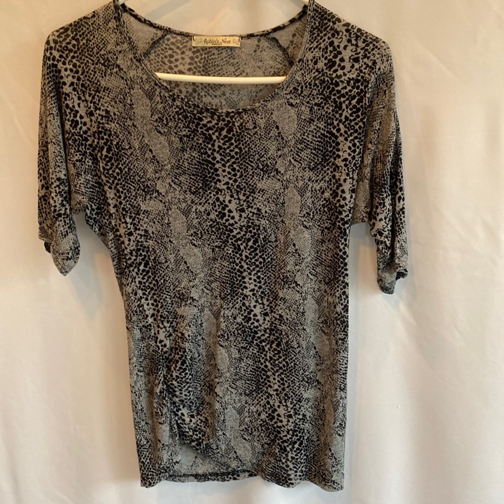 ❤️3/$30 Robin’s Nest Maternity Top